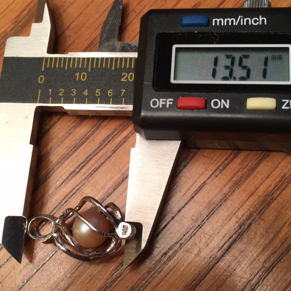 Sterling Heart Cage with Fresh Pink Water Pearl - Picture 4 of 4